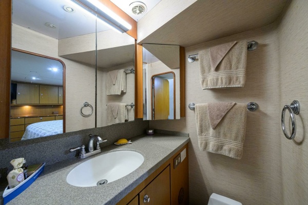 MEMBERS ONLY 56ft Ocean Yachts Yacht For Sale