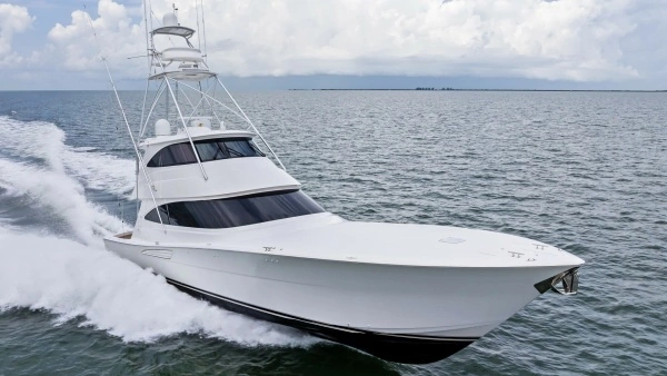 2021 Viking 72