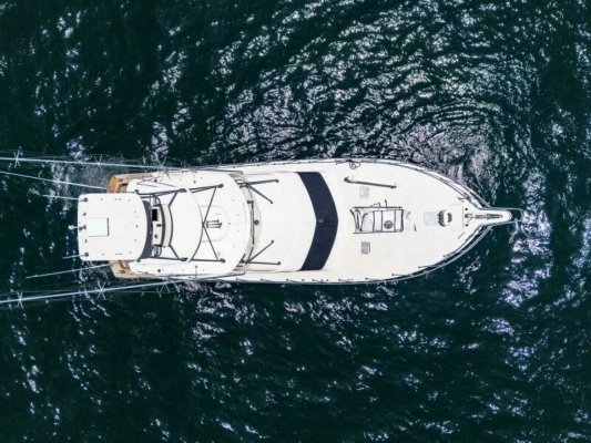 2004 Hatteras 54
