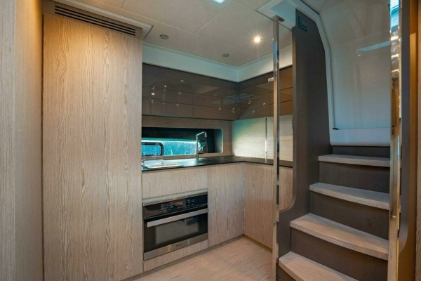 Relax Josephine 45ft Azimut Yacht For Sale