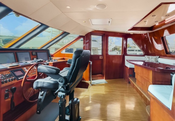 JusMad 80ft Ocean Alexander Yacht For Sale