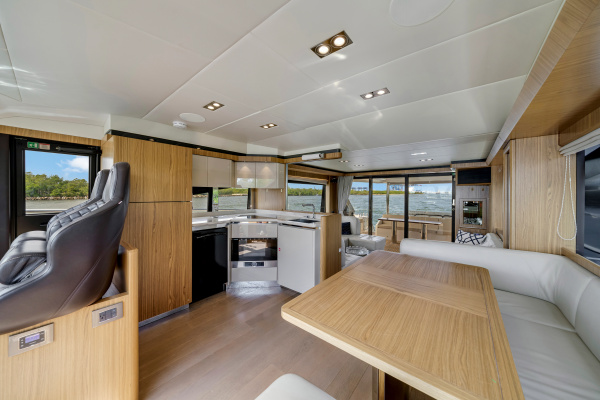 60ft Absolute Yacht For Sale