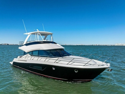 2016 Tiara Yachts 50