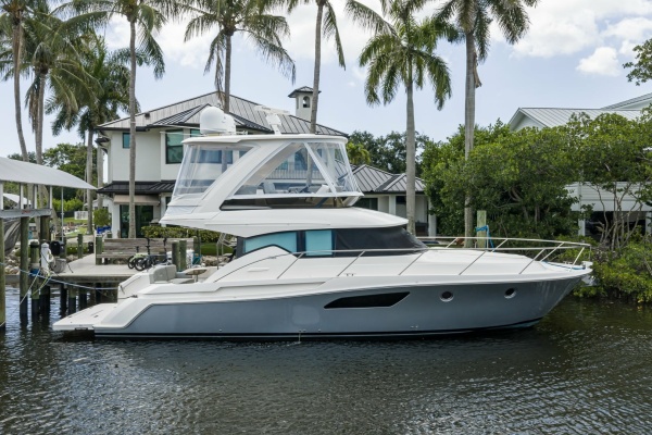 Daybreak 44ft Tiara Yachts Yacht For Sale