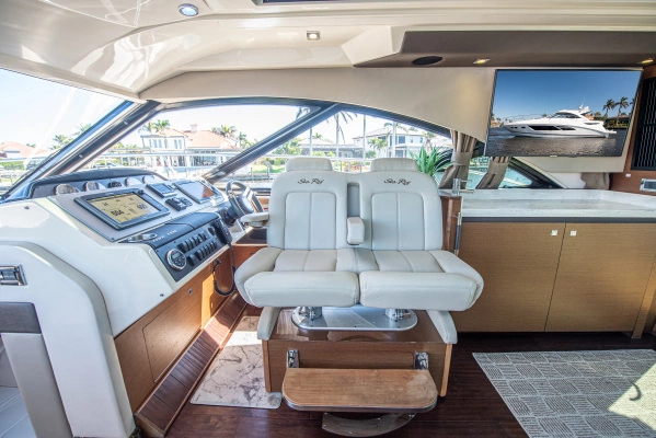 Sea Ray Sundancer 510 Yacht For Sale