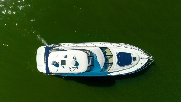 2006 Sea Ray 52