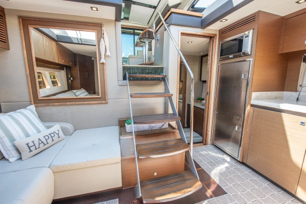 Sea Ray Sundancer 510 Yacht For Sale