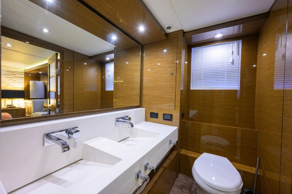 Cruisers Yachts 60 Fly Yacht For Sale