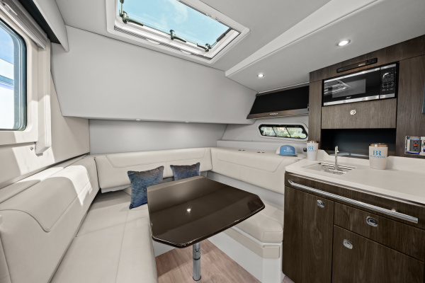 LADY CHAMPAGNE 2 40ft Formula Yacht For Sale