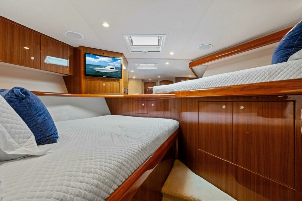 20  64ft Viking Yacht For Sale