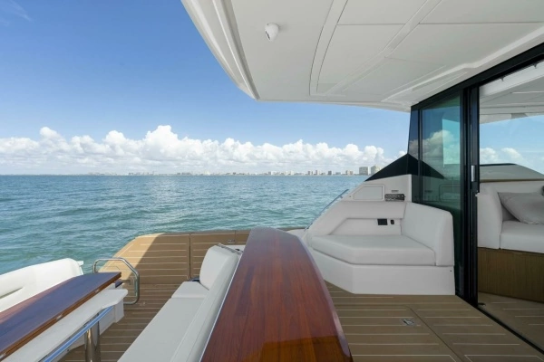 2023 Tiara Yachts 60