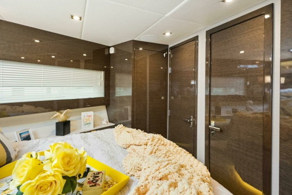 Sweet Caroline 46ft Cruisers Yachts Yacht For Sale
