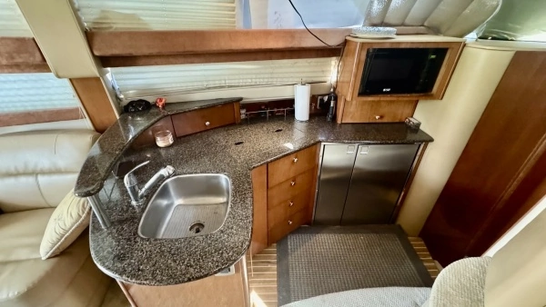 Meridian 391 Sedan Yacht For Sale