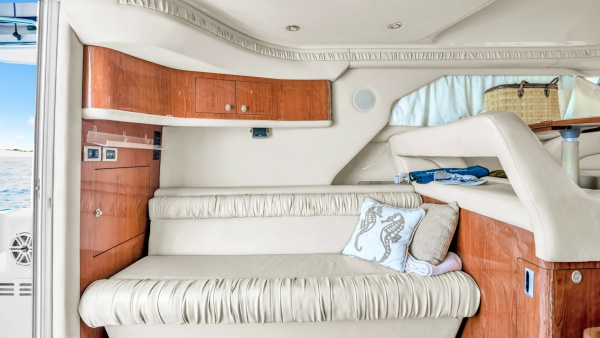 Barely Covered 40ft Sea Ray Yacht For Sale