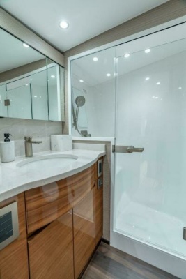Viking 54 Convertible - Master Ensuite Stateroom