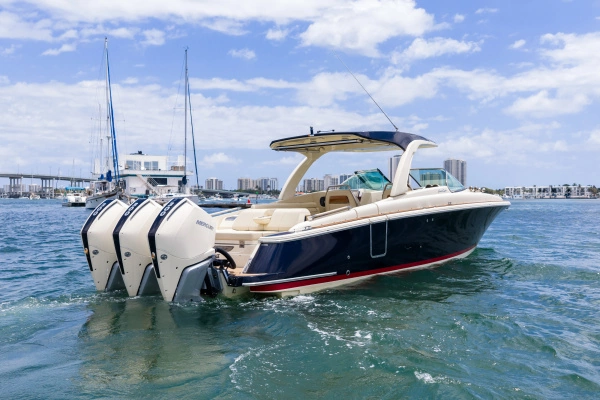 Chris-Craft Launch 35 GT Yacht For Sale