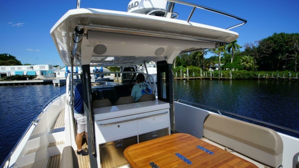 In Stock 2025 Nimbus T11 297 40ft Nimbus Yacht For Sale
