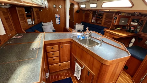 VELA DARE II 40ft Sabre Yacht For Sale