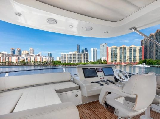 Azimut 66 Fly Yacht For Sale