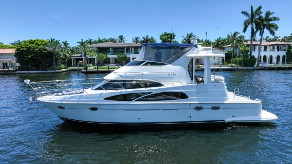 2006 Carver 46