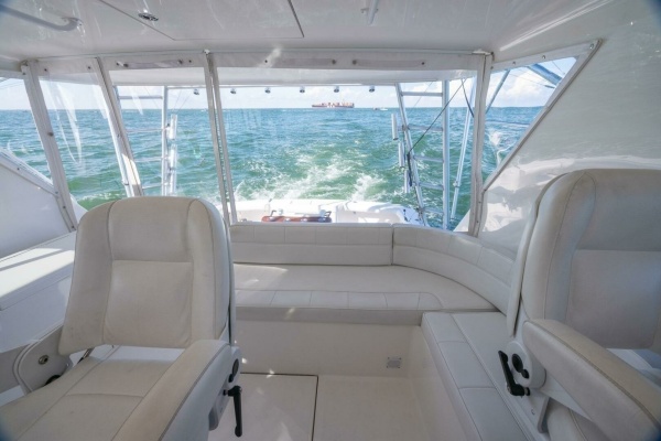 2012 Cabo 40 Express 