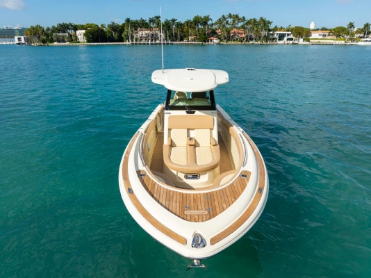 2022 Chris-Craft 30