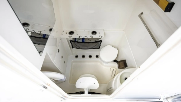 2005 Triton 34