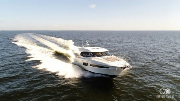 2018 Prestige 46