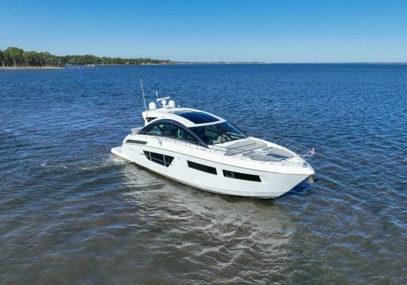 2020 Cruisers Yachts 60