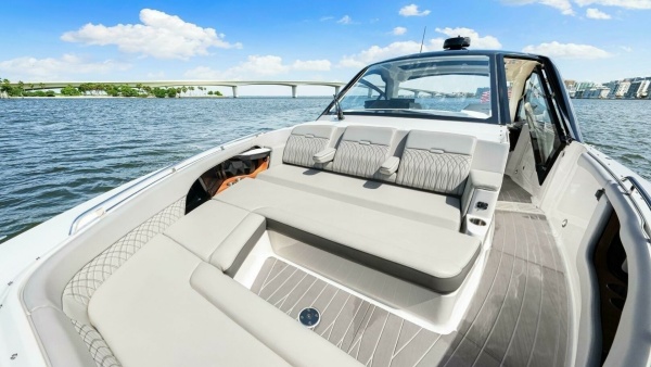 Golden Ticket 37ft Sea Ray Yacht For Sale
