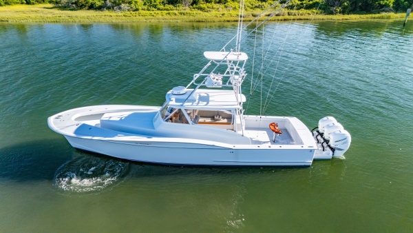 FLYING LOW 41ft Custom Carolina Yacht For Sale