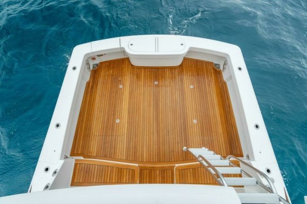 Viking 46 Billfish - Mezzanine and Cockpit