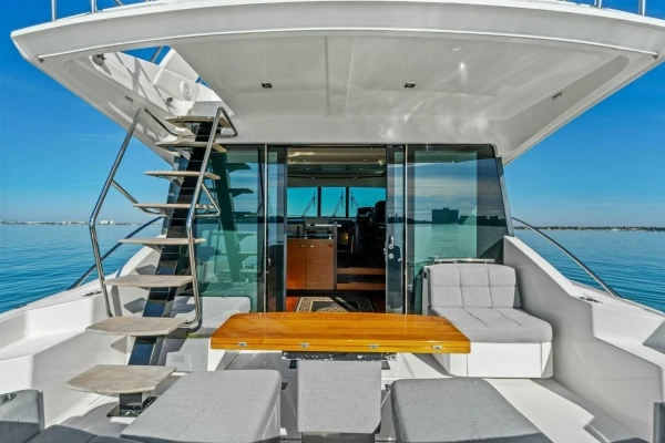 2016 Tiara Yachts 50