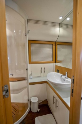 Denise 76ft Pershing Yacht For Sale