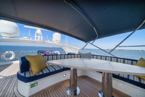 VANGUARD 82ft Sunseeker Yacht For Sale