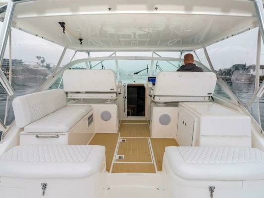 2008 Cabo 38