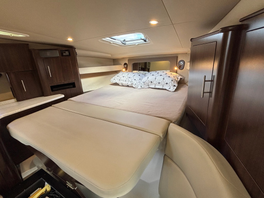 35ft Regal Yacht For Sale