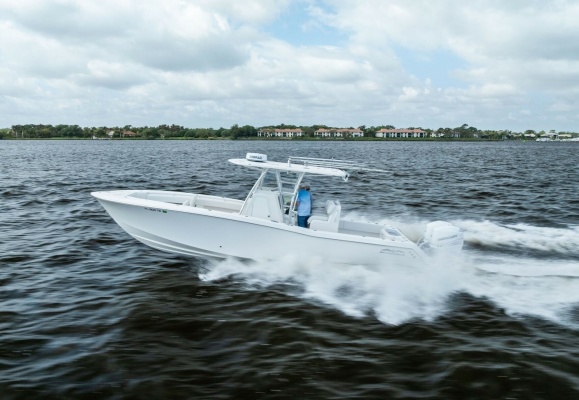 33ft Invincible Yacht For Sale