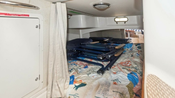 POLE POSITION 33ft Grady White Yacht For Sale