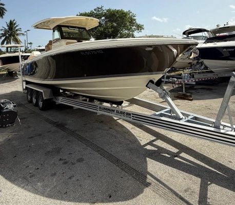 2022 Chris-Craft 30