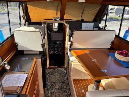 Y Knot 28ft Cutwater Yacht For Sale