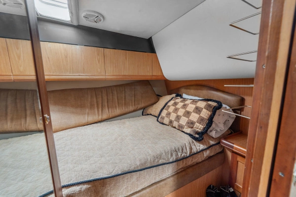2006 Luhrs 41