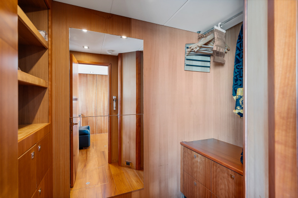 84ft Sunseeker Yacht For Sale