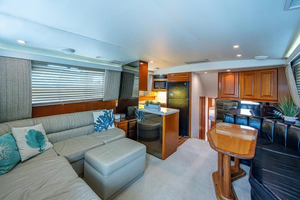 1998 Viking 47