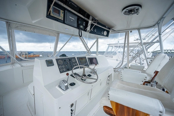 1998 Viking 47