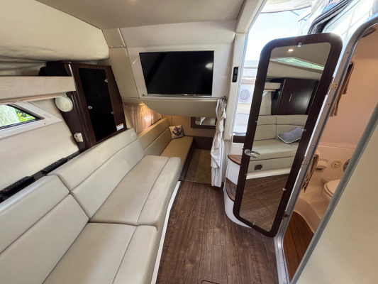 35ft Regal Yacht For Sale