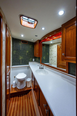 58ft Custom Carolina Yacht For Sale