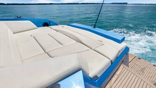 2022 Vanquish Yachts 58