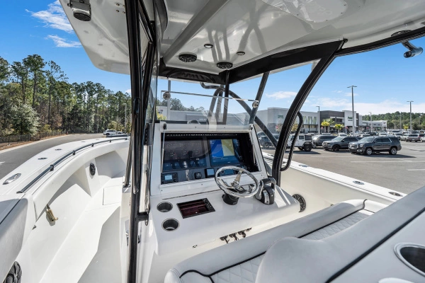 SeaHunter 33 Yacht For Sale
