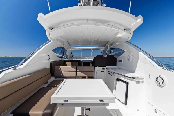 2017 Galeon 44